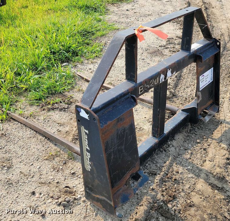 image for item EA2494 Land Pride BS 20 skid steer bale spear
