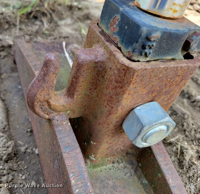 image for item EA2496 Post driver