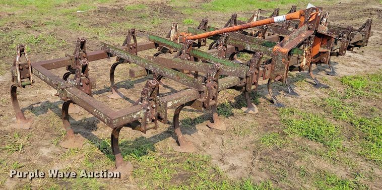 image for item EA2501 Field cultivator