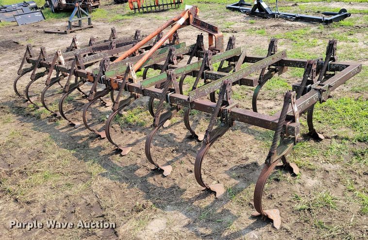 image for item EA2501 Field cultivator