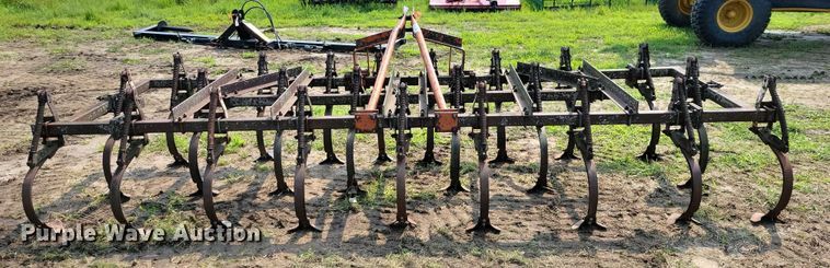 image for item EA2501 Field cultivator