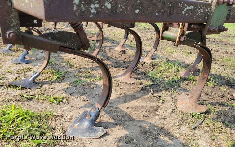 image for item EA2501 Field cultivator