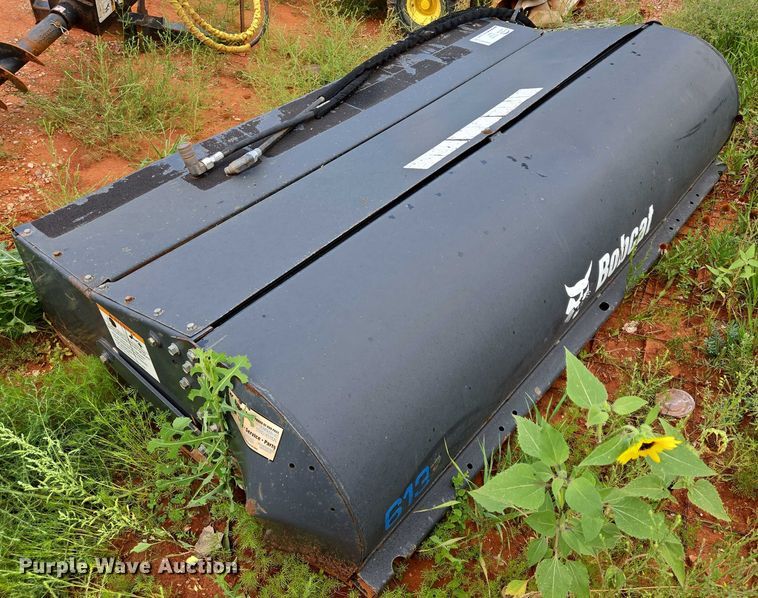 image for item EB0980 2015 Bobcat 84 Sweeper skid steer sweeper