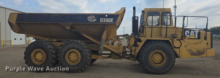 image for item EB0985 1997 Caterpillar D300E articulated haul truck