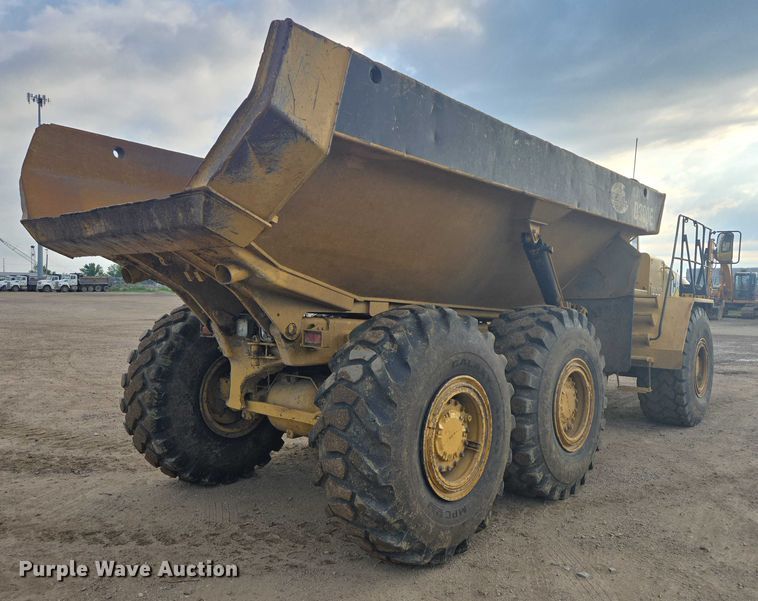 image for item EB0985 1997 Caterpillar D300E articulated haul truck