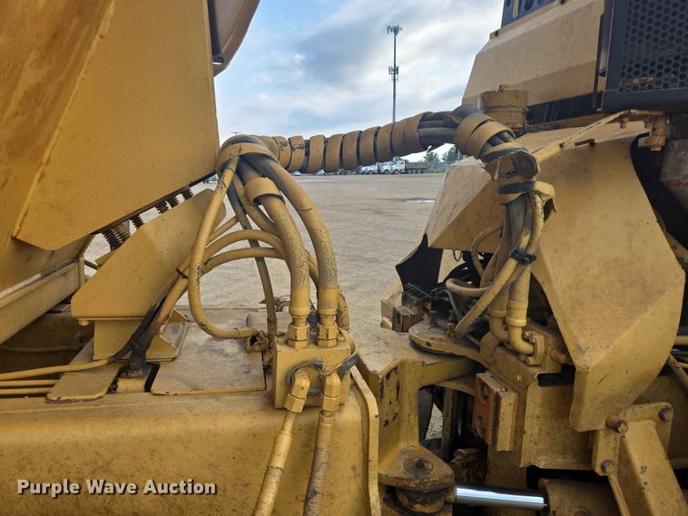 image for item EB0985 1997 Caterpillar D300E articulated haul truck