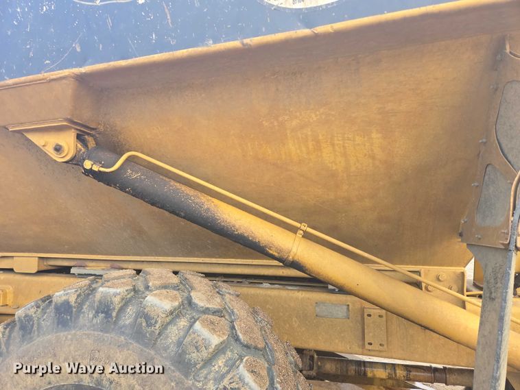 image for item EB0985 1997 Caterpillar D300E articulated haul truck