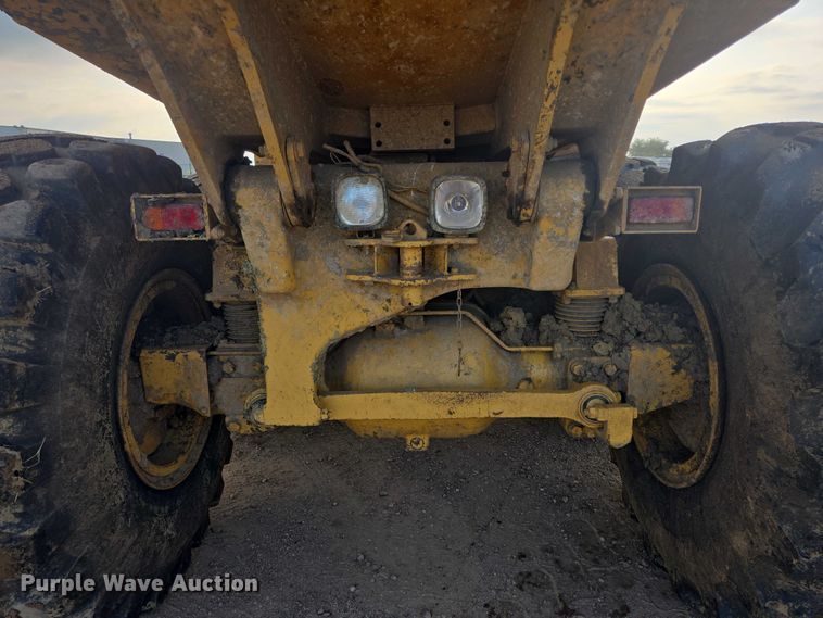 image for item EB0985 1997 Caterpillar D300E articulated haul truck