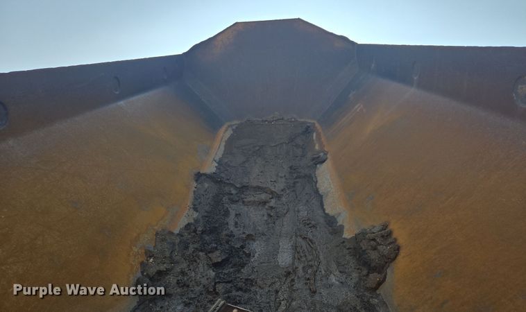 image for item EB0985 1997 Caterpillar D300E articulated haul truck