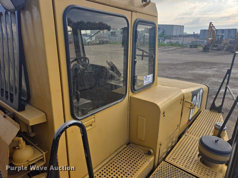 image for item EB0985 1997 Caterpillar D300E articulated haul truck