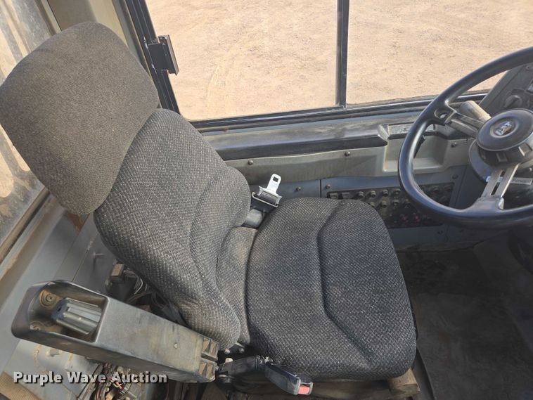 image for item EB0985 1997 Caterpillar D300E articulated haul truck