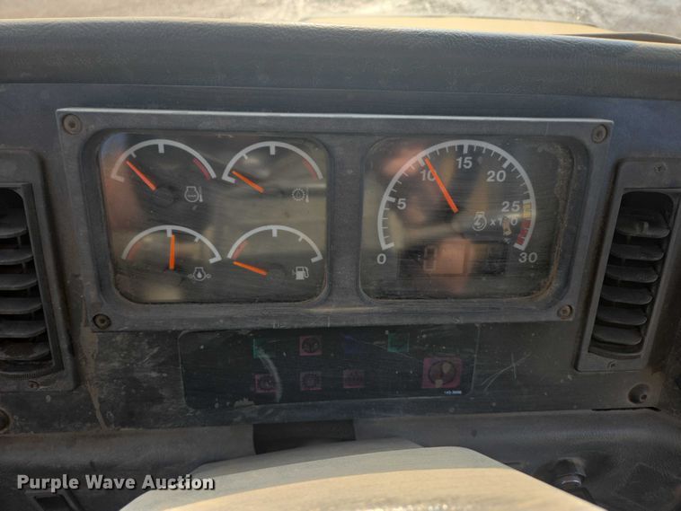 image for item EB0985 1997 Caterpillar D300E articulated haul truck