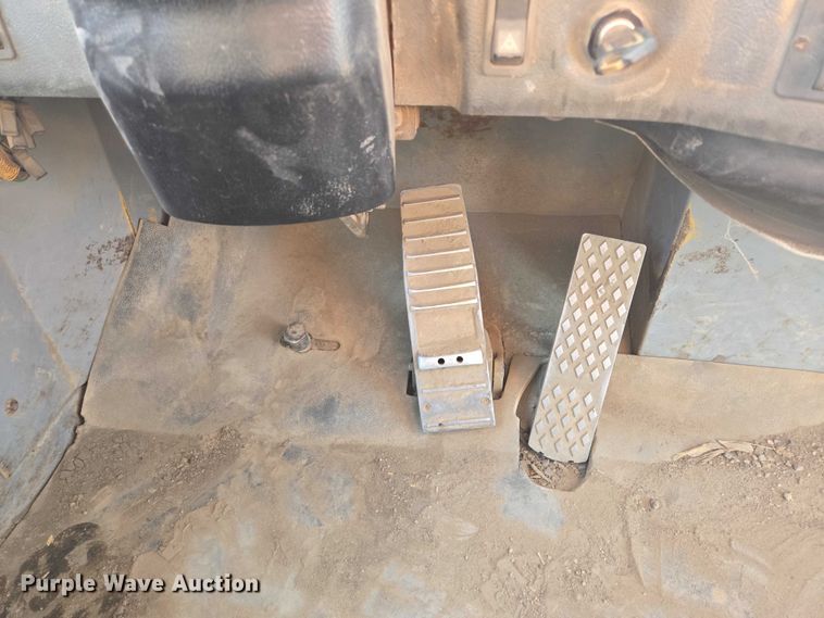 image for item EB0985 1997 Caterpillar D300E articulated haul truck