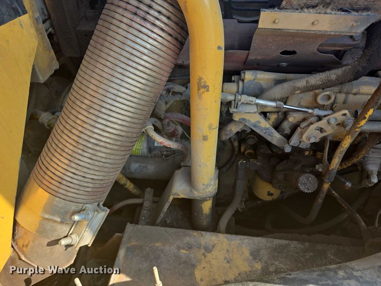 image for item EB0985 1997 Caterpillar D300E articulated haul truck