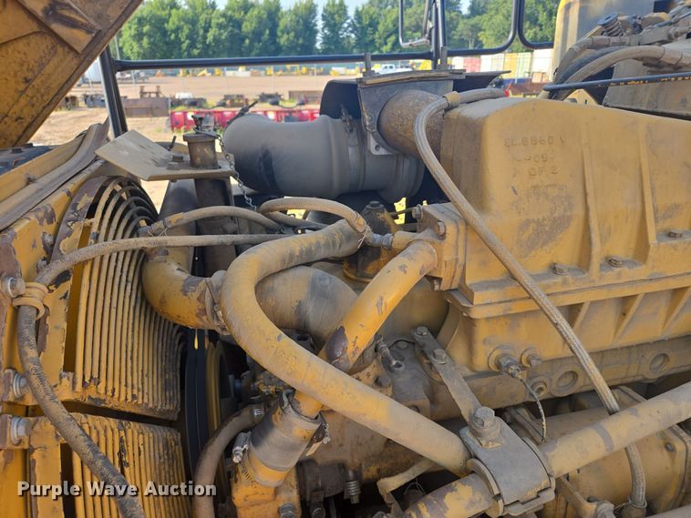 image for item EB0985 1997 Caterpillar D300E articulated haul truck