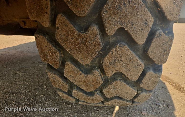 image for item EB0985 1997 Caterpillar D300E articulated haul truck