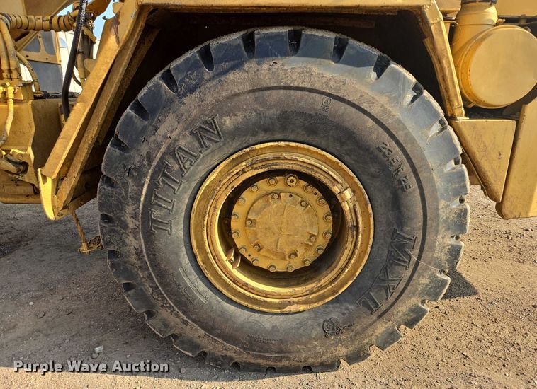 image for item EB0985 1997 Caterpillar D300E articulated haul truck