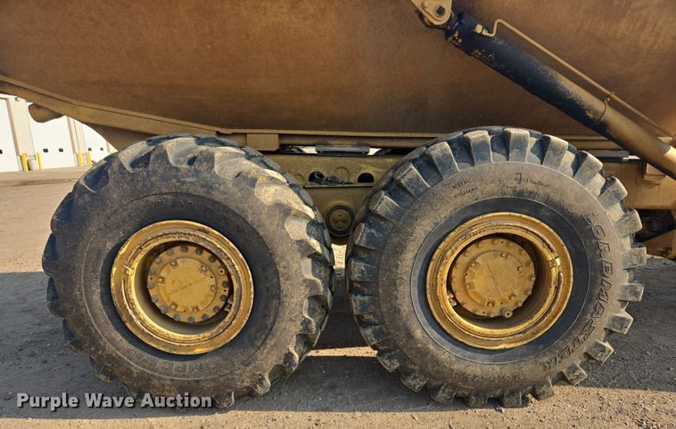 image for item EB0985 1997 Caterpillar D300E articulated haul truck