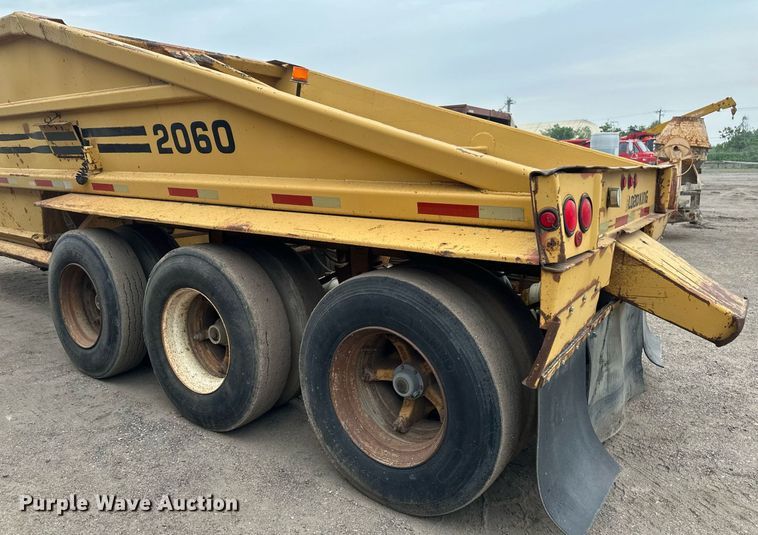 image for item EB2649 1993 Load King 2060-38-3 bottom dump trailer