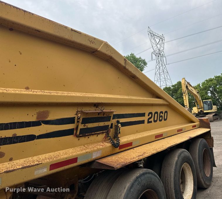 image for item EB2649 1993 Load King 2060-38-3 bottom dump trailer