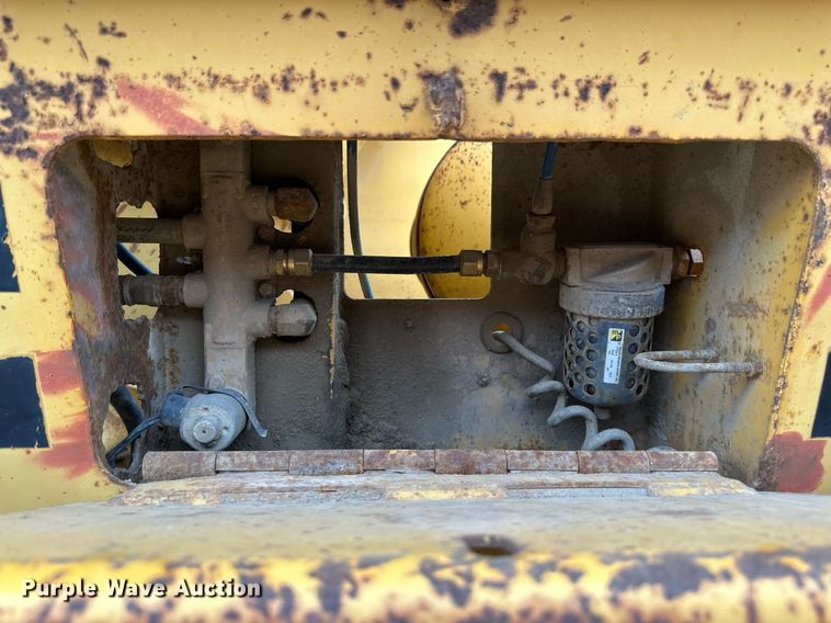 image for item EB2649 1993 Load King 2060-38-3 bottom dump trailer