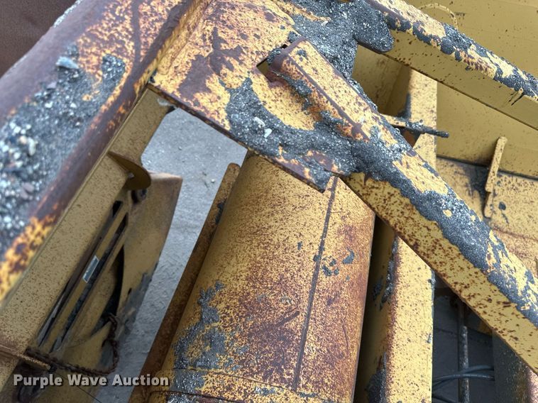 image for item EB2649 1993 Load King 2060-38-3 bottom dump trailer