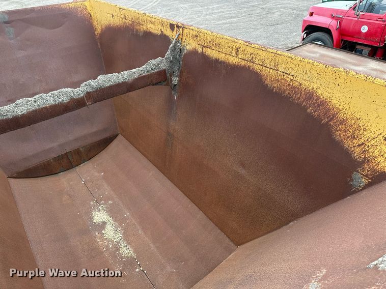 image for item EB2649 1993 Load King 2060-38-3 bottom dump trailer