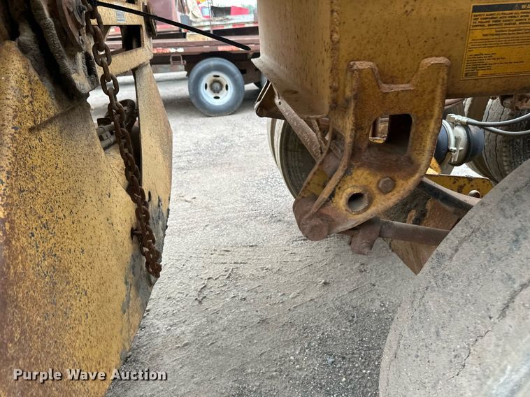 image for item EB2649 1993 Load King 2060-38-3 bottom dump trailer