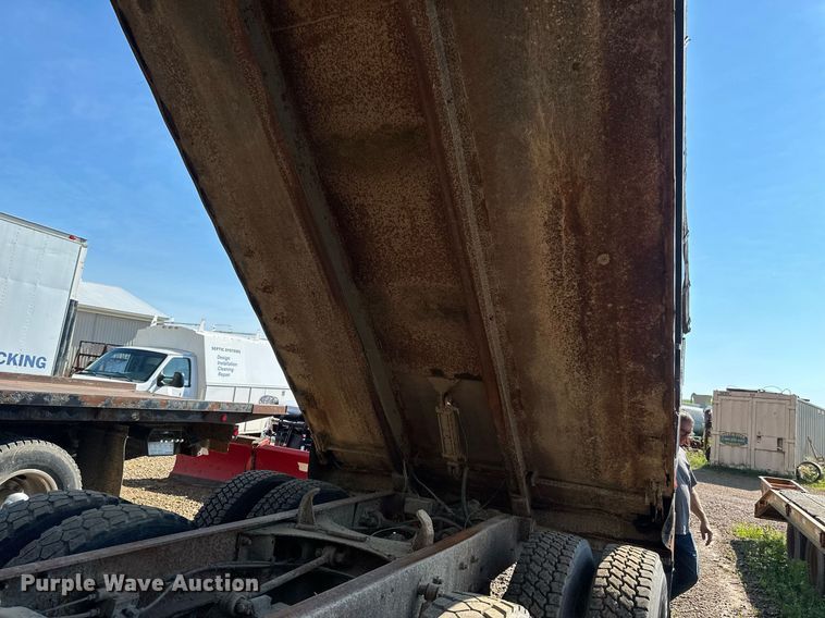 image for item EB2807 1997 Mack CL713 dump truck