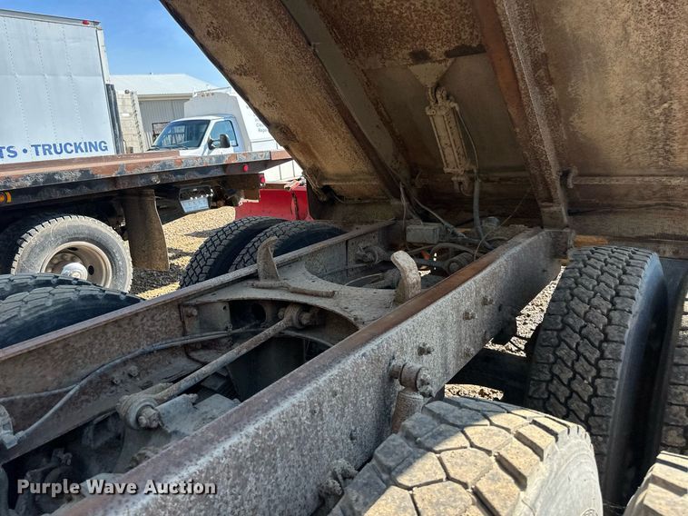 image for item EB2807 1997 Mack CL713 dump truck