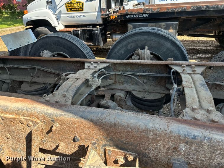 image for item EB2807 1997 Mack CL713 dump truck