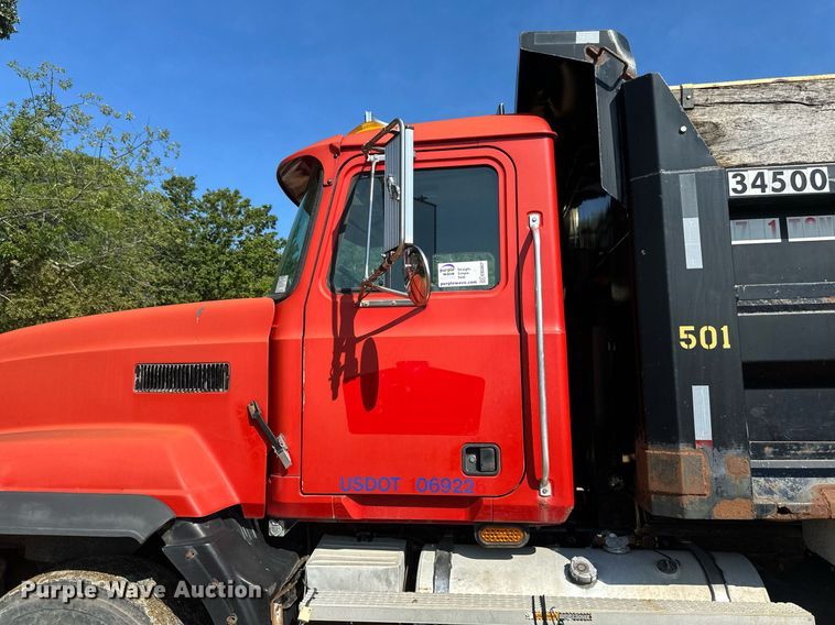 image for item EB2807 1997 Mack CL713 dump truck