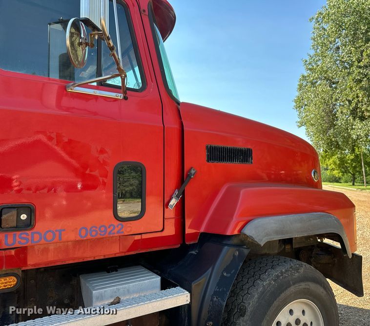 image for item EB2807 1997 Mack CL713 dump truck