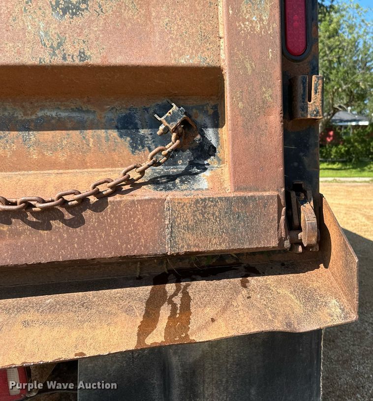 image for item EB2807 1997 Mack CL713 dump truck