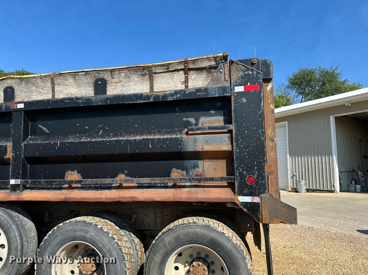 image for item EB2807 1997 Mack CL713 dump truck