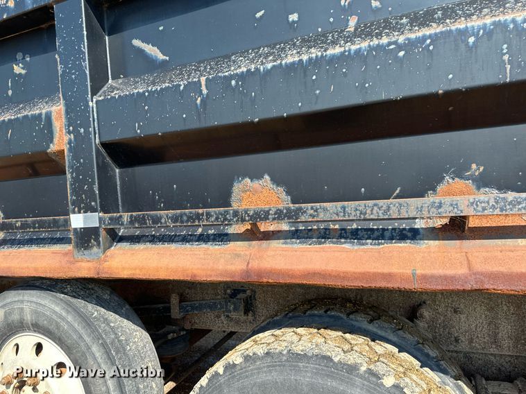 image for item EB2807 1997 Mack CL713 dump truck