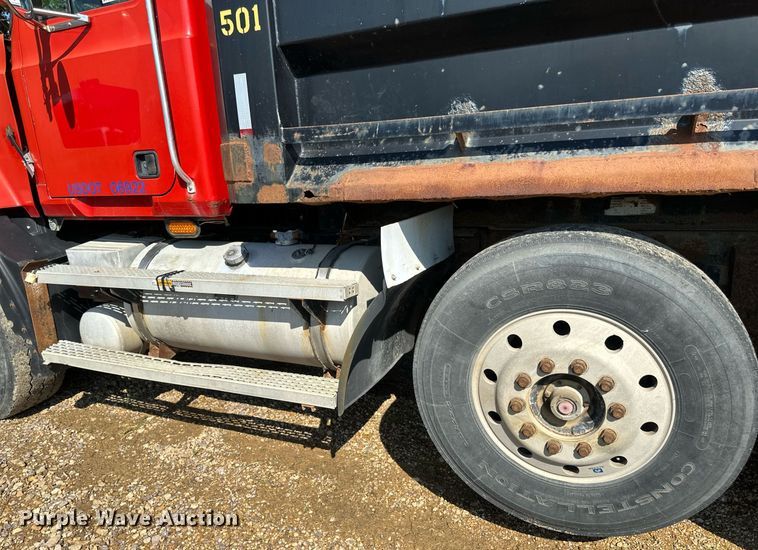 image for item EB2807 1997 Mack CL713 dump truck