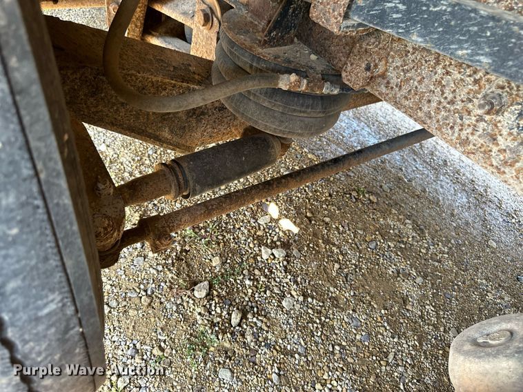 image for item EB2807 1997 Mack CL713 dump truck