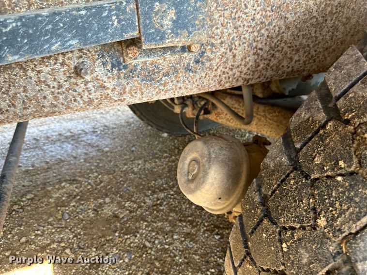 image for item EB2807 1997 Mack CL713 dump truck