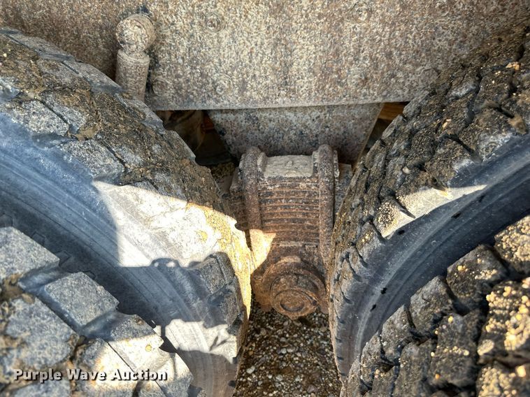 image for item EB2807 1997 Mack CL713 dump truck