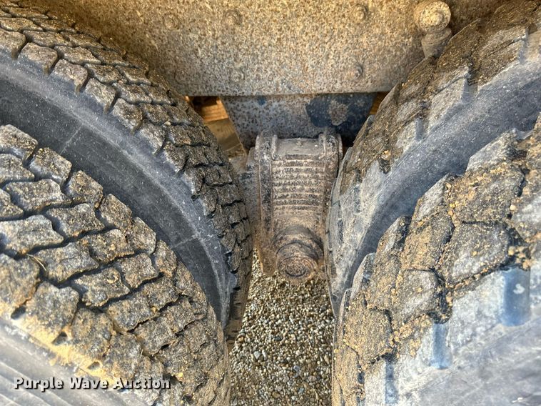 image for item EB2807 1997 Mack CL713 dump truck