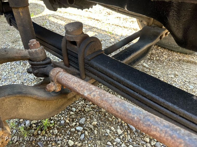 image for item EB2807 1997 Mack CL713 dump truck