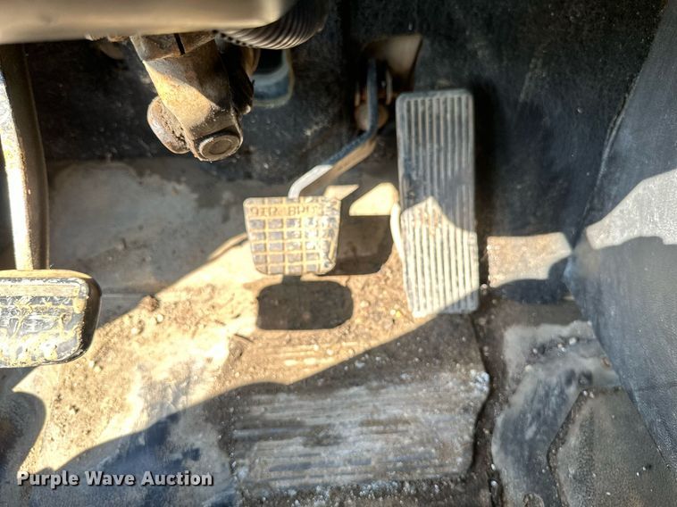 image for item EB2807 1997 Mack CL713 dump truck