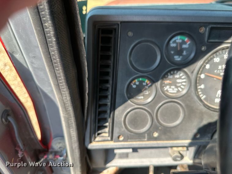 image for item EB2807 1997 Mack CL713 dump truck