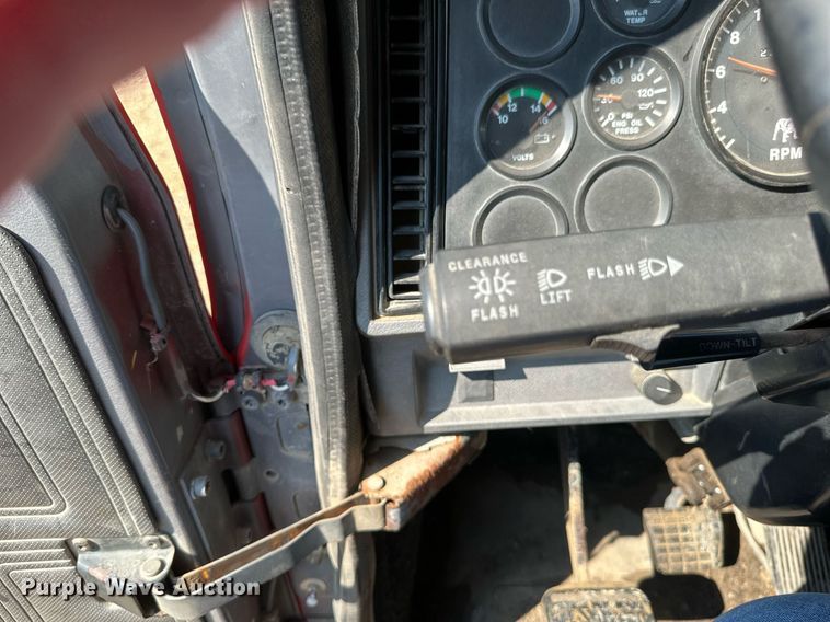 image for item EB2807 1997 Mack CL713 dump truck