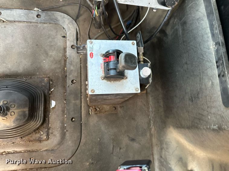 image for item EB2807 1997 Mack CL713 dump truck