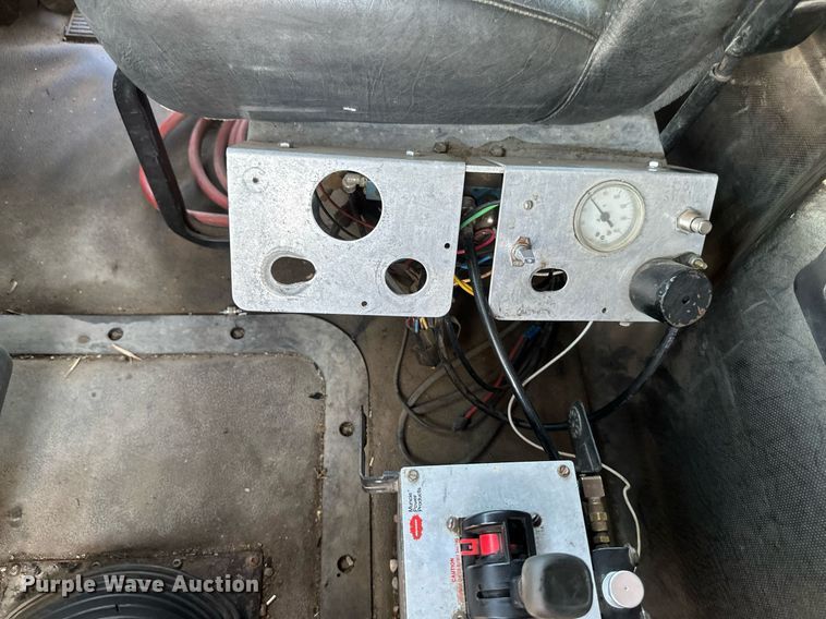 image for item EB2807 1997 Mack CL713 dump truck