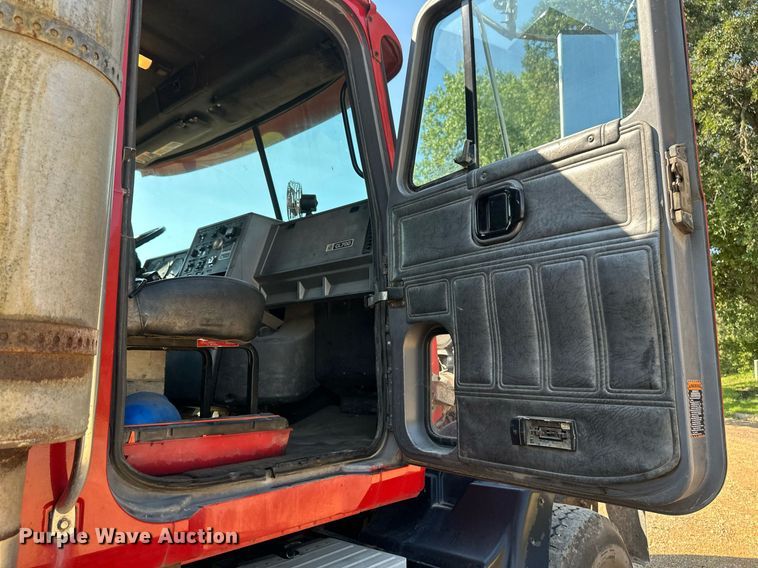 image for item EB2807 1997 Mack CL713 dump truck