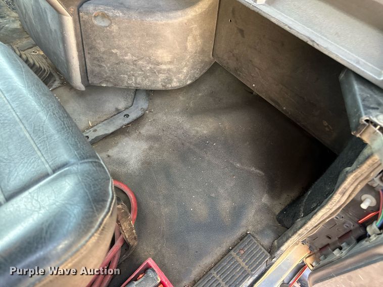 image for item EB2807 1997 Mack CL713 dump truck