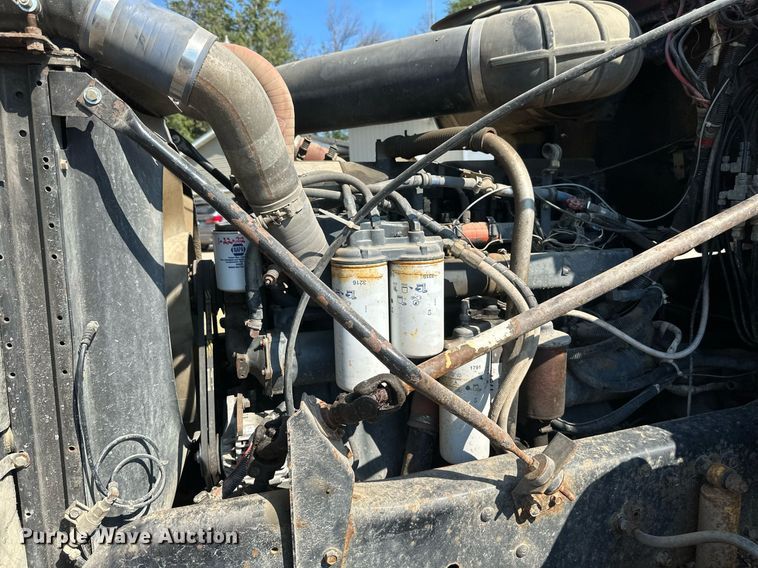 image for item EB2807 1997 Mack CL713 dump truck